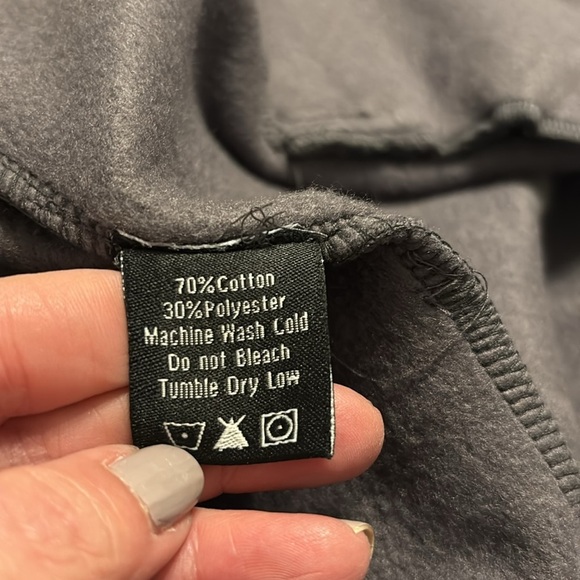 Black Hooded Robe - Picture 12 of 13